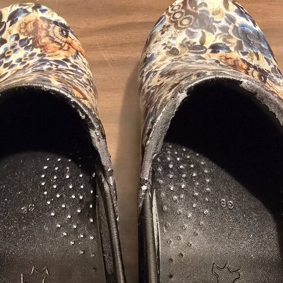 Dansko Clogs – Size 38 – Pre-Loved Comfort - Picture 5 of 6